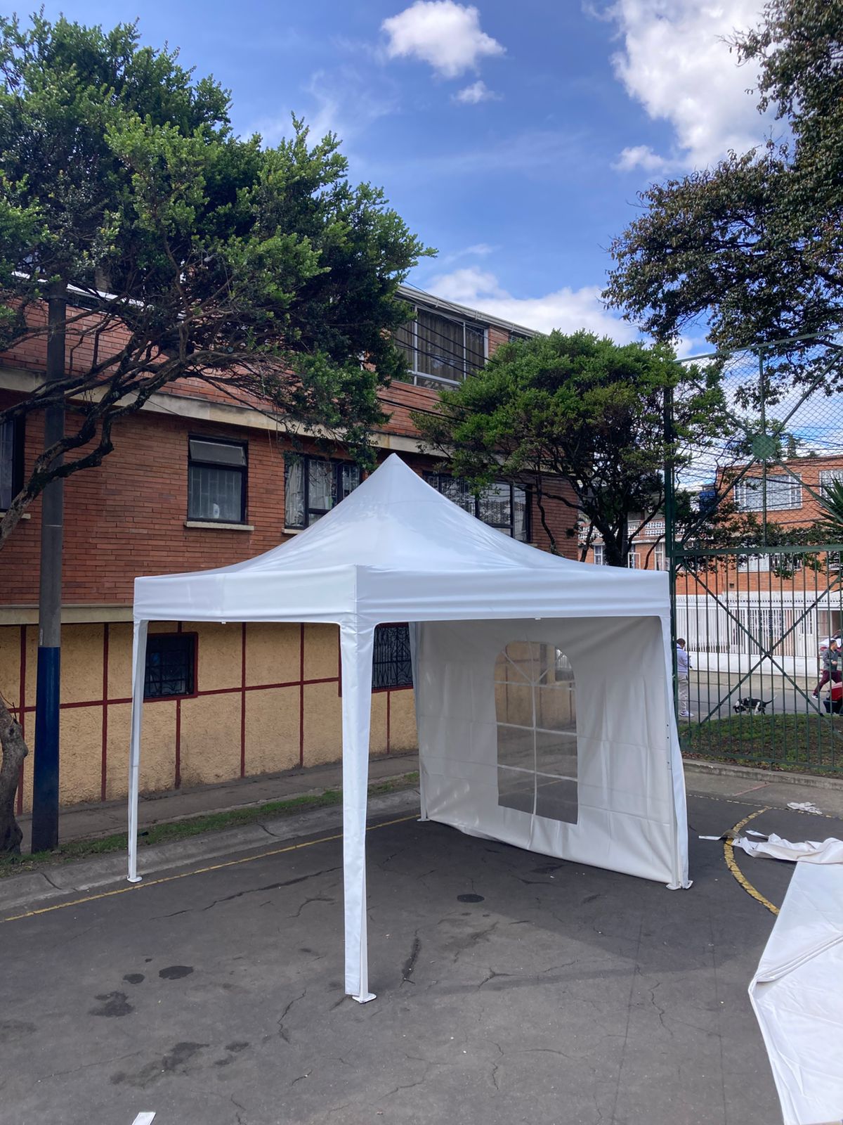 Alquiler de sillas y mesas 6